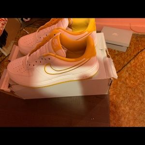 Yellow and white AF1’s